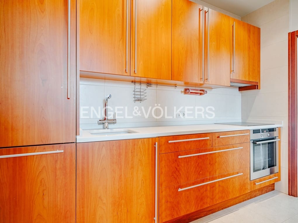 6 bedroom Villa for sale in Altea with pool garage - € 2,700,000 (Ref: 8462610)