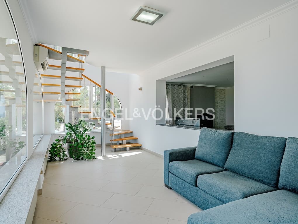6 soverom Villa til salgs i Calpe / Calp med svømmebasseng garasje - € 1 380 000 (Ref: 8467107)