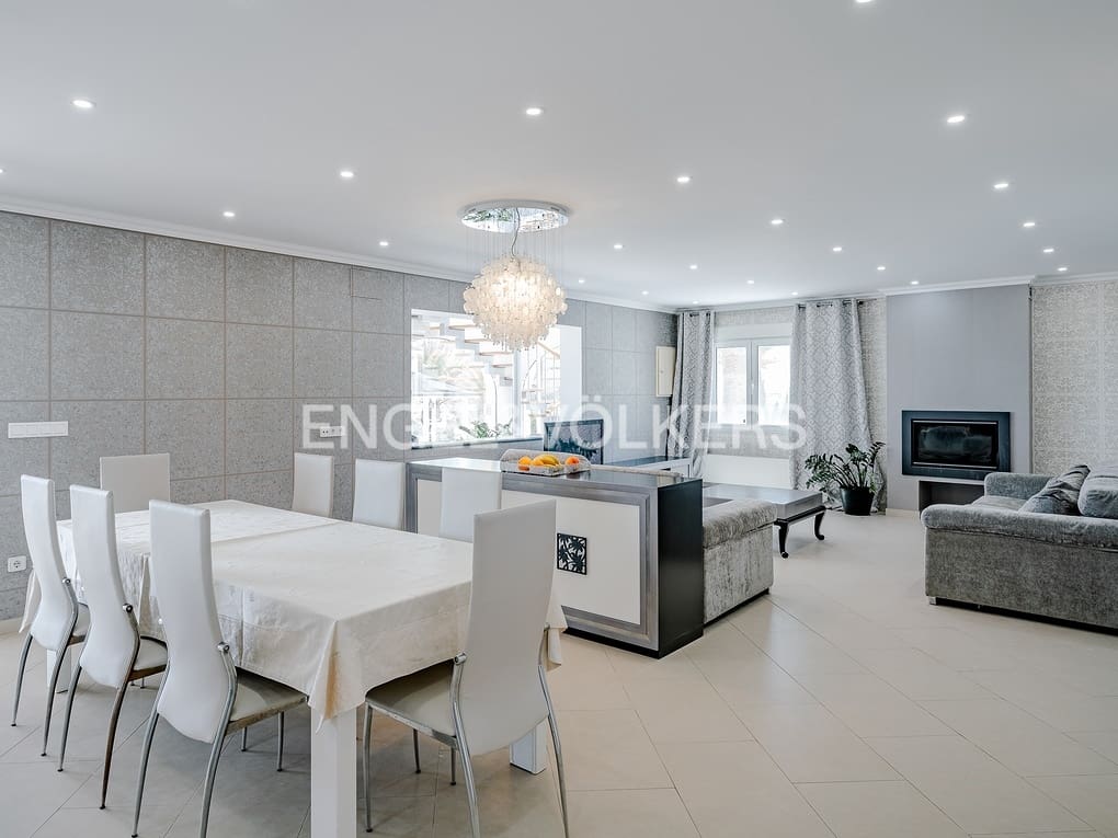 6 soverom Villa til salgs i Calpe / Calp med svømmebasseng garasje - € 1 380 000 (Ref: 8467107)