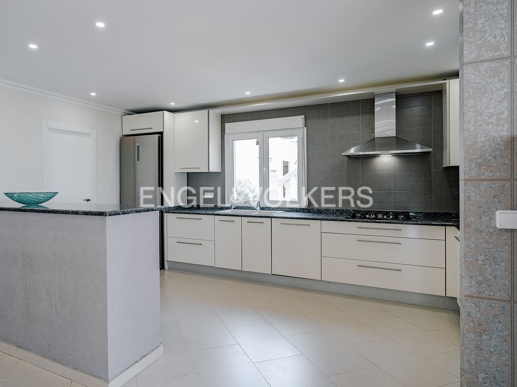 6 soverom Villa til salgs i Calpe / Calp med svømmebasseng garasje - € 1 380 000 (Ref: 8467107)