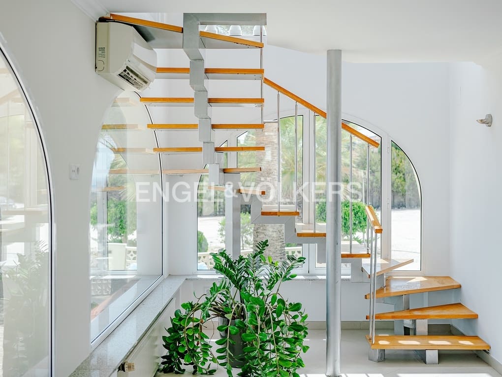 6 soverom Villa til salgs i Calpe / Calp med svømmebasseng garasje - € 1 380 000 (Ref: 8467107)