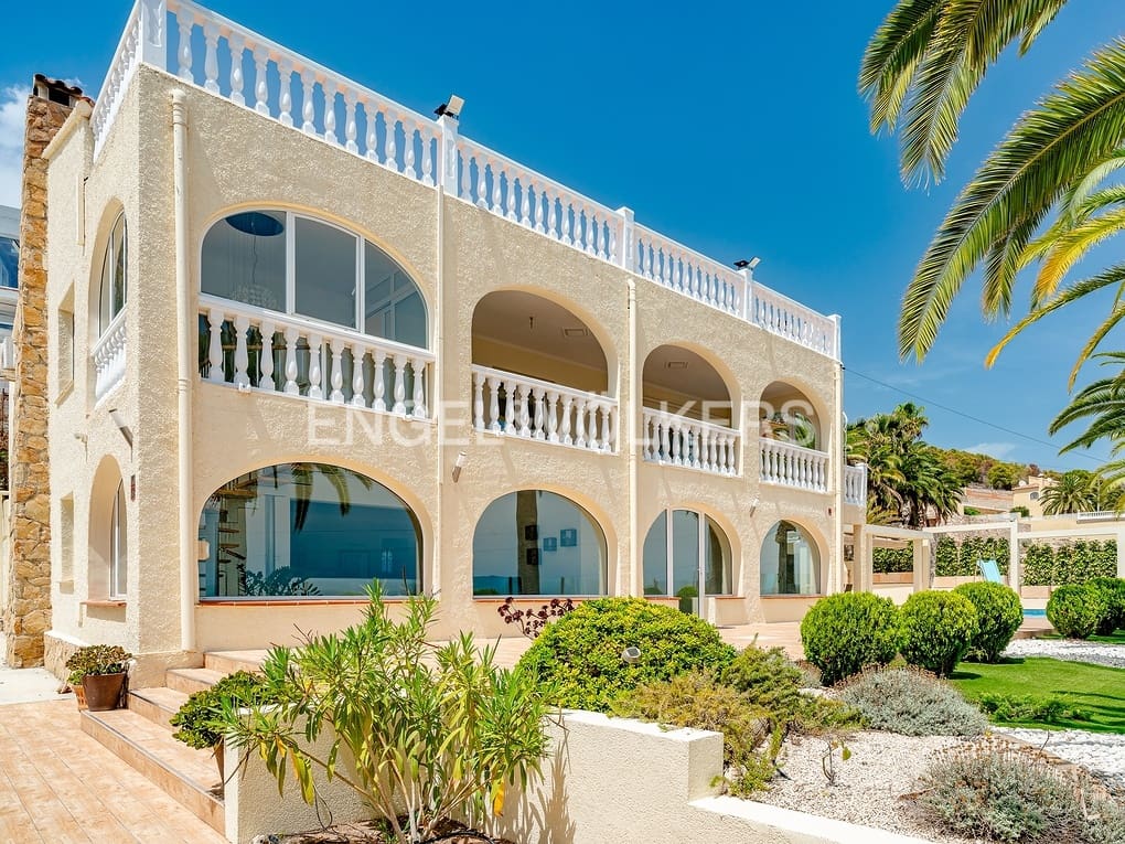 6 soverom Villa til salgs i Calpe / Calp med svømmebasseng garasje - € 1 380 000 (Ref: 8467107)