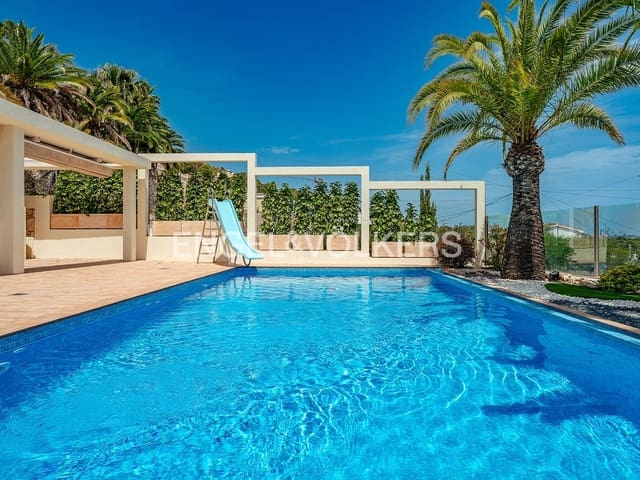 6 soverom Villa til salgs i Calpe / Calp med svømmebasseng garasje - € 1 380 000 (Ref: 8467107)