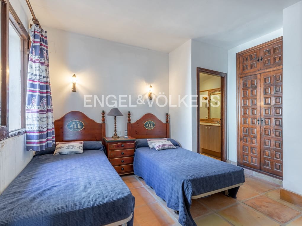 4 soveværelse Rækkehus til salg i Moraira med garage - € 2.250.000 (Ref: 8520696)