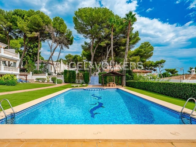 2 soverom Leilighet til salgs i Moraira, Teulada-Moraira med svømmebasseng garasje - € 741 000 (Ref: 8581594)