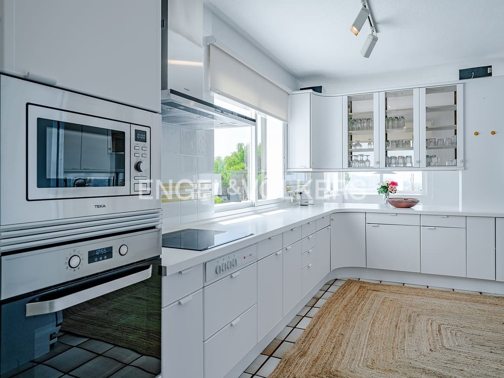 5 soverom Villa til salgs i Altea la Vella med svømmebasseng garasje - € 2 100 000 (Ref: 8614527)