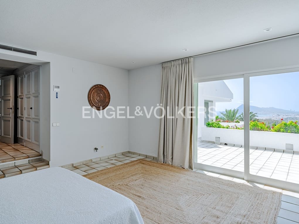 5 soverom Villa til salgs i Altea la Vella med svømmebasseng garasje - € 2 100 000 (Ref: 8614527)