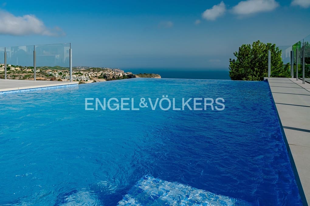 4 quarto Moradia para venda em Cumbre del Sol com piscina garagem - 1 499 000 € (Ref: 8623483)