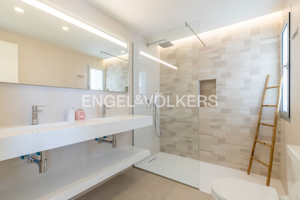 4 quarto Moradia para venda em Cumbre del Sol com piscina garagem - 1 499 000 € (Ref: 8623483)