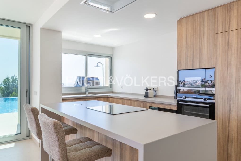 4 bedroom Villa for sale in Benitachell / Benitatxell with pool garage - € 1,429,000 (Ref: 8623483)