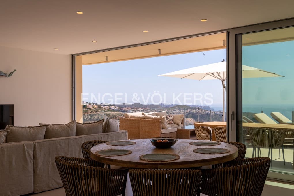4 bedroom Villa for sale in Benitachell / Benitatxell with pool garage - € 1,429,000 (Ref: 8623483)