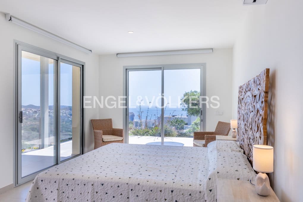 4 bedroom Villa for sale in Benitachell / Benitatxell with pool garage - € 1,429,000 (Ref: 8623483)