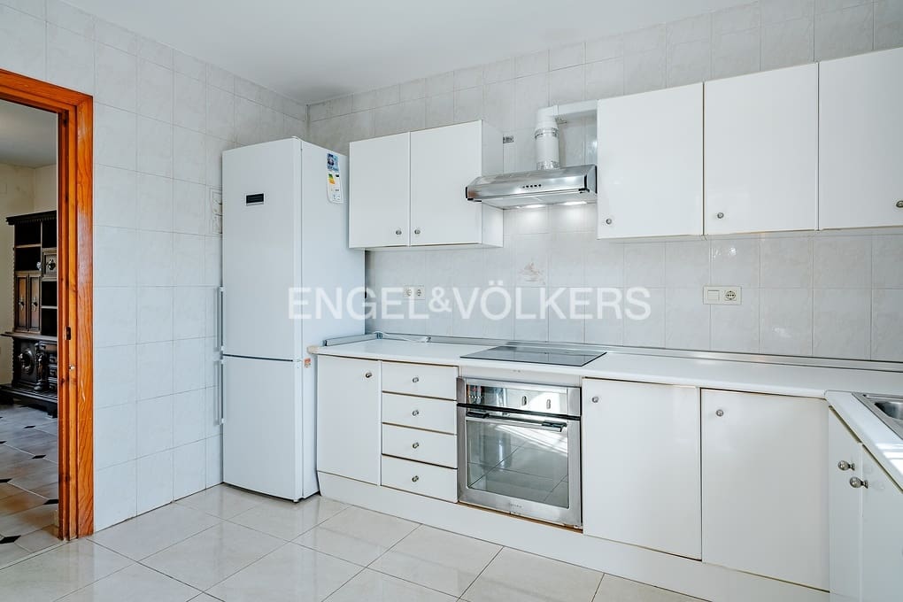 4 soveværelse Villa til salg i Calpe / Calp med swimmingpool garage - € 550.000 (Ref: 8647450)