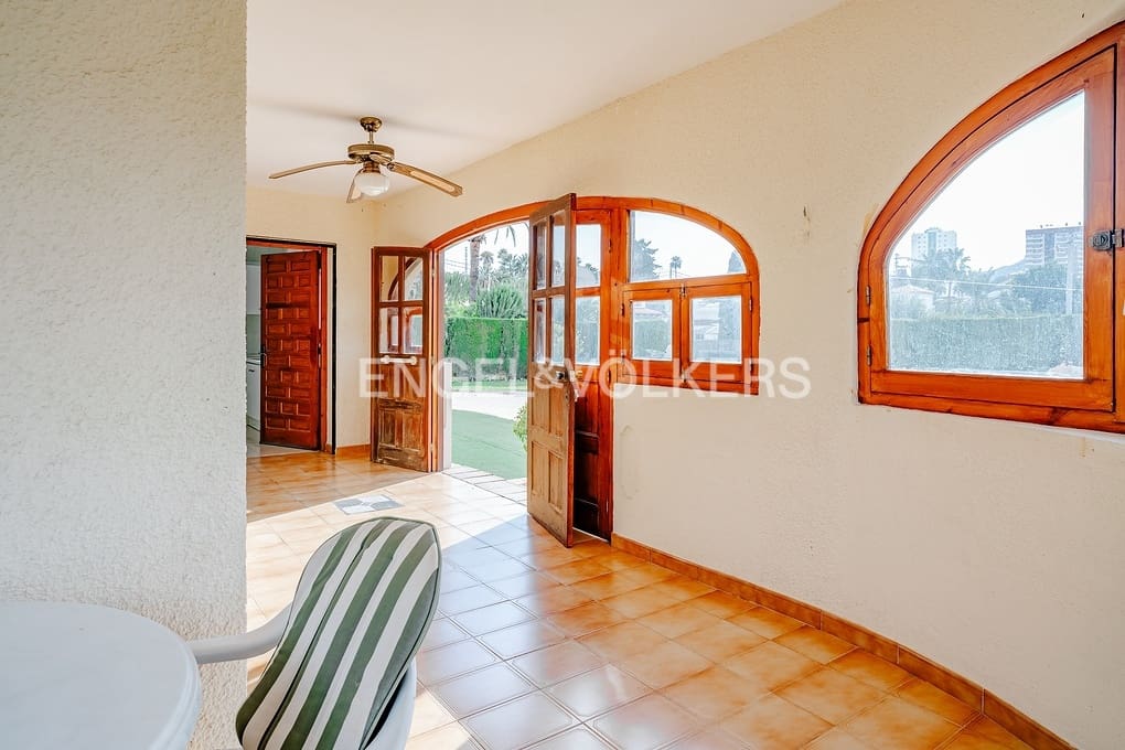 4 soveværelse Villa til salg i Calpe / Calp med swimmingpool garage - € 550.000 (Ref: 8647450)