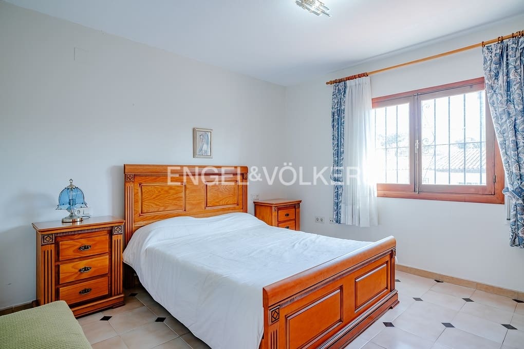 4 soveværelse Villa til salg i Calpe / Calp med swimmingpool garage - € 550.000 (Ref: 8647450)