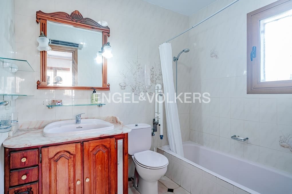 4 soveværelse Villa til salg i Calpe / Calp med swimmingpool garage - € 550.000 (Ref: 8647450)