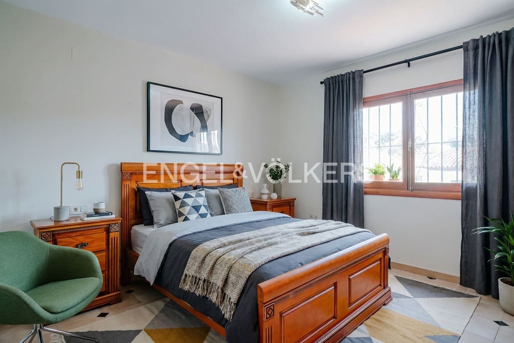 4 bedroom Villa for sale in Calpe / Calp with pool garage - € 550,000 (Ref: 8647450)