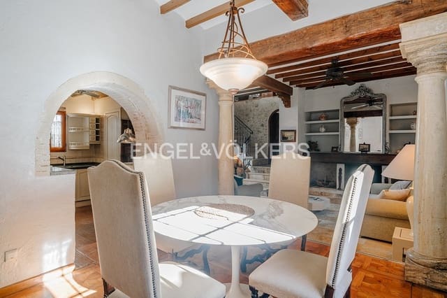 3 bedroom Townhouse for sale in Altea with garage - € 840,000 (Ref: 8699254)