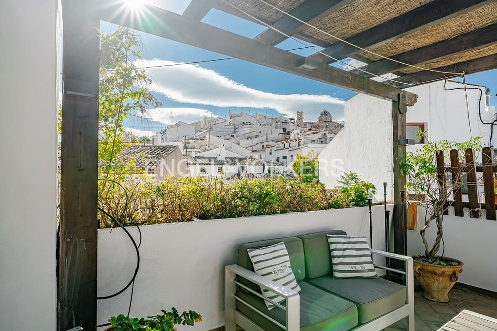 3 slaapkamer Huis te koop in Altea met garage - € 840.000 (Ref: 8699254)