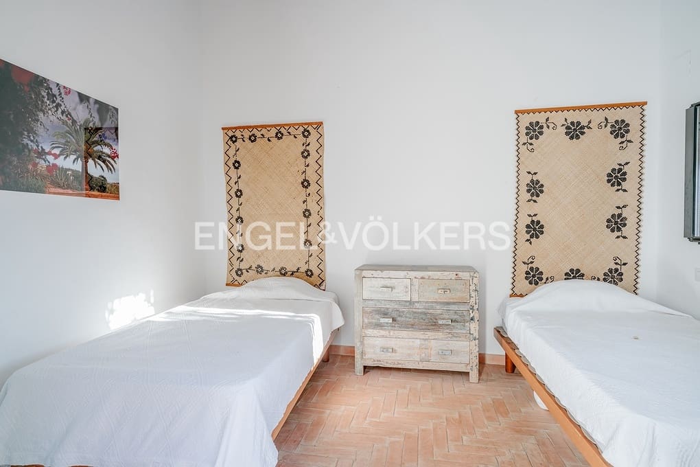 6 soveværelse Finca/Landehus til salg i Moraira med swimmingpool garage - € 1.595.000 (Ref: 8736586)