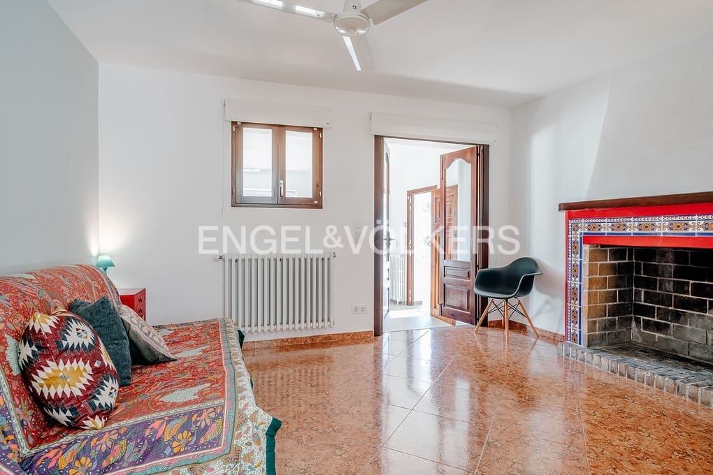 6 soveværelse Finca/Landehus til salg i Moraira med swimmingpool garage - € 1.595.000 (Ref: 8736586)