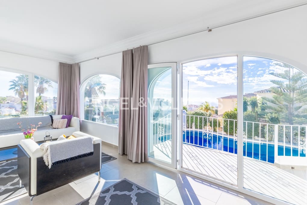 5 slaapkamer Villa te koop in Cumbre del Sol met zwembad garage - € 1.490.000 (Ref: 8745841)