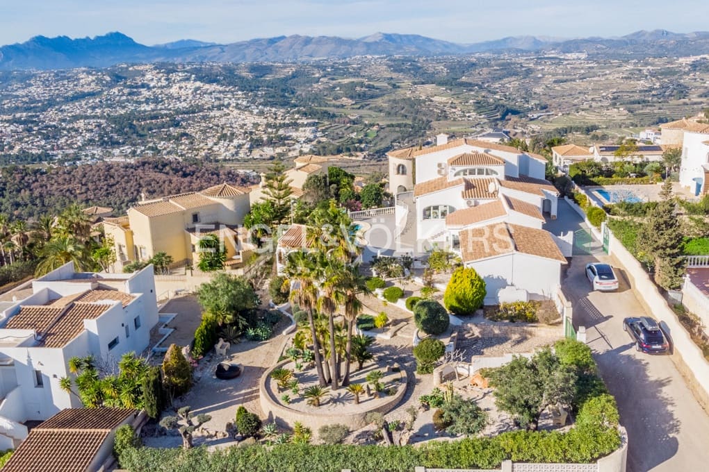 5 slaapkamer Villa te koop in Cumbre del Sol met zwembad garage - € 1.490.000 (Ref: 8745841)