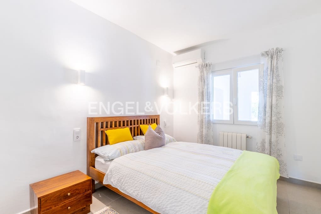 5 slaapkamer Villa te koop in Cumbre del Sol met zwembad garage - € 1.490.000 (Ref: 8745841)