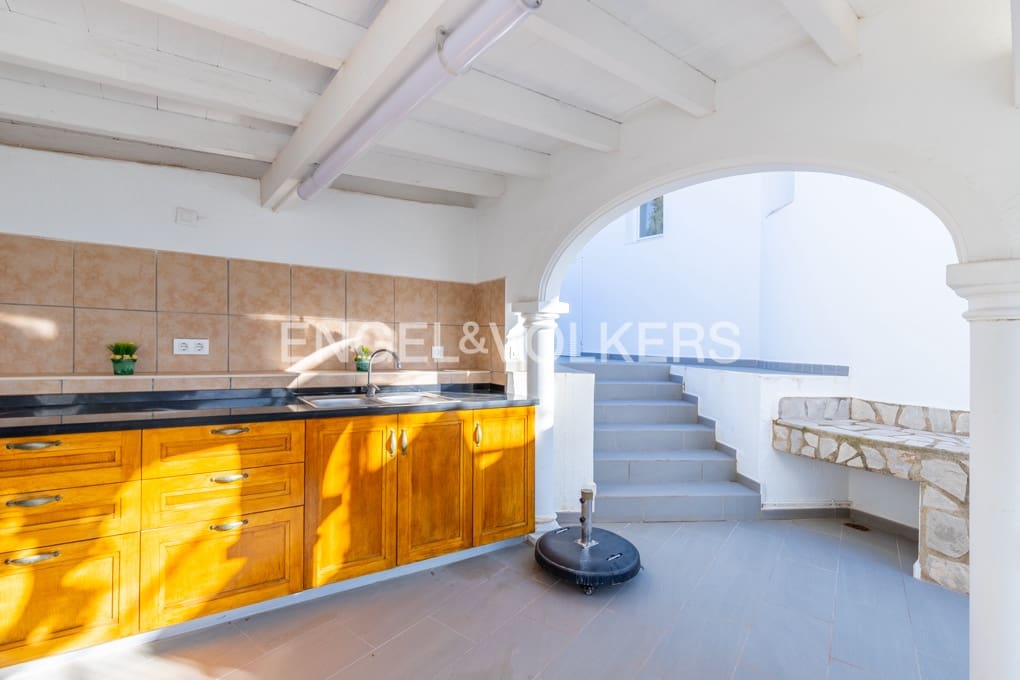5 slaapkamer Villa te koop in Cumbre del Sol met zwembad garage - € 1.490.000 (Ref: 8745841)