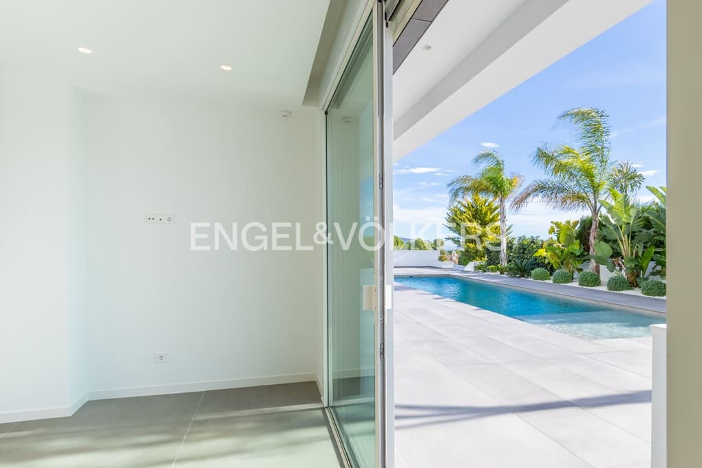 3 soverom Villa til salgs i Moraira med svømmebasseng garasje - € 2 400 000 (Ref: 8774827)