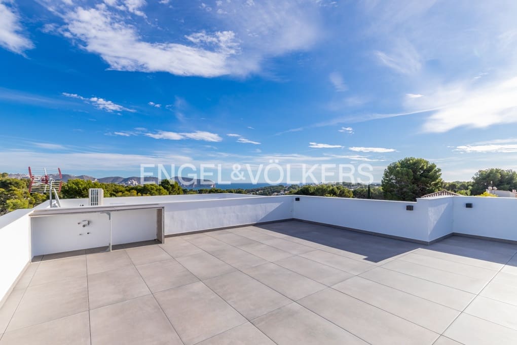 3 soverom Villa til salgs i Moraira med svømmebasseng garasje - € 2 400 000 (Ref: 8774827)
