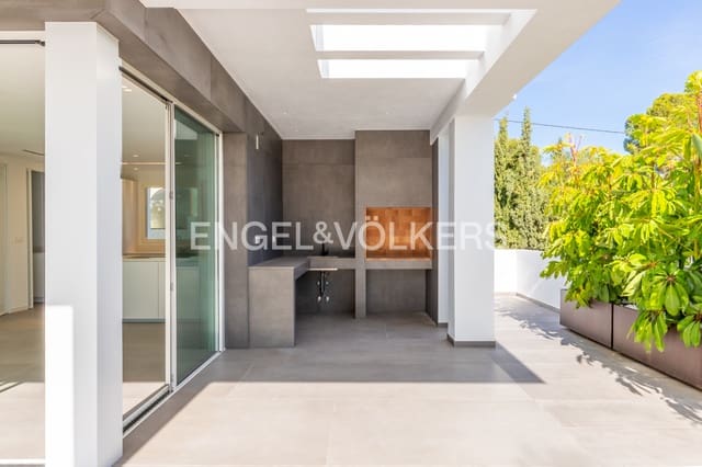 3 soverom Villa til salgs i Moraira, Teulada-Moraira med svømmebasseng garasje - € 2 400 000 (Ref: 8774827)