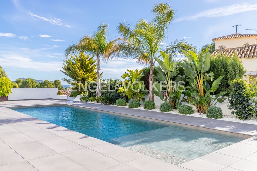 3 soverom Villa til salgs i Moraira med svømmebasseng garasje - € 2 400 000 (Ref: 8774827)