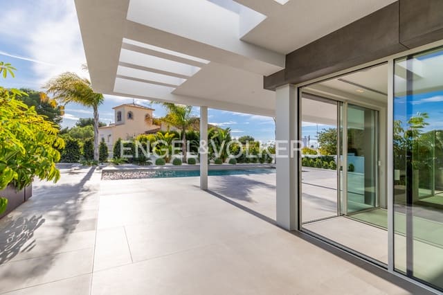 3 soverom Villa til salgs i Moraira, Teulada-Moraira med svømmebasseng garasje - € 2 400 000 (Ref: 8774827)
