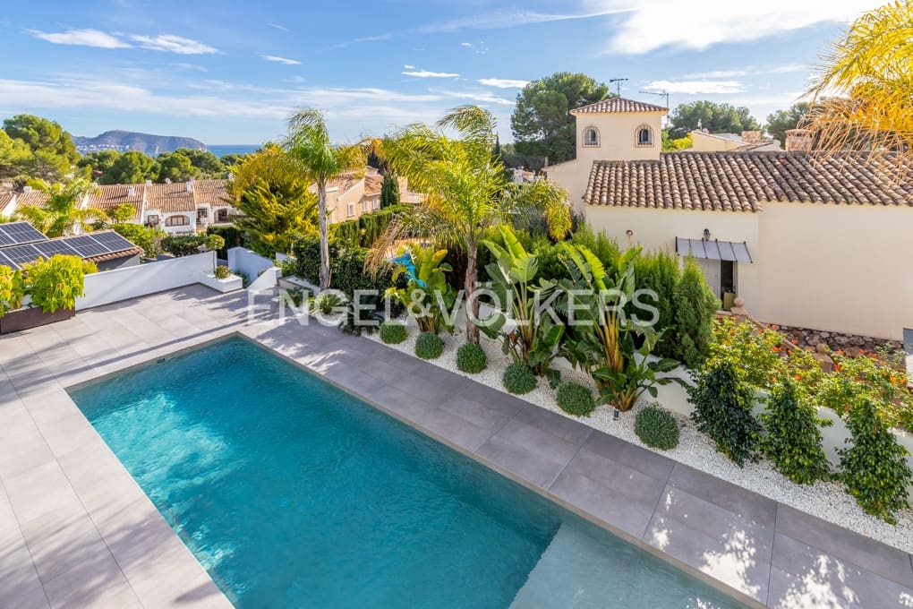 3 soverom Villa til salgs i Moraira med svømmebasseng garasje - € 2 400 000 (Ref: 8774827)