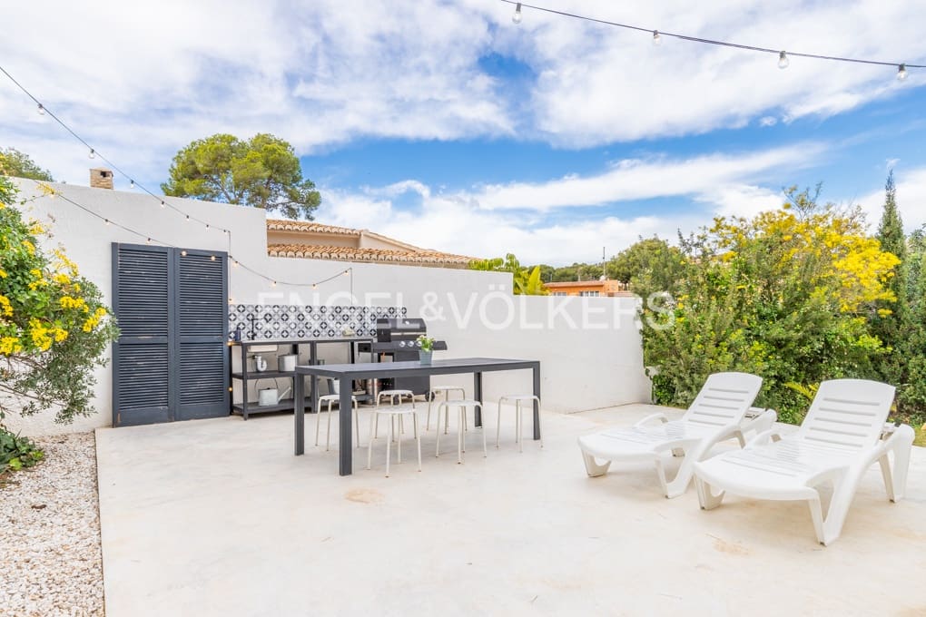 3 slaapkamer Villa te koop in Moraira met zwembad garage - € 963.000 (Ref: 8803867)