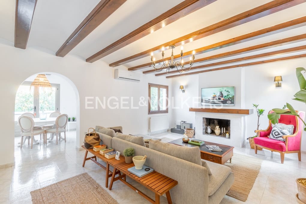 3 slaapkamer Villa te koop in Moraira met zwembad garage - € 963.000 (Ref: 8803867)