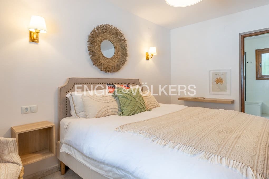 3 bedroom Villa for sale in Moraira with pool garage - € 875,000 (Ref: 8803867)
