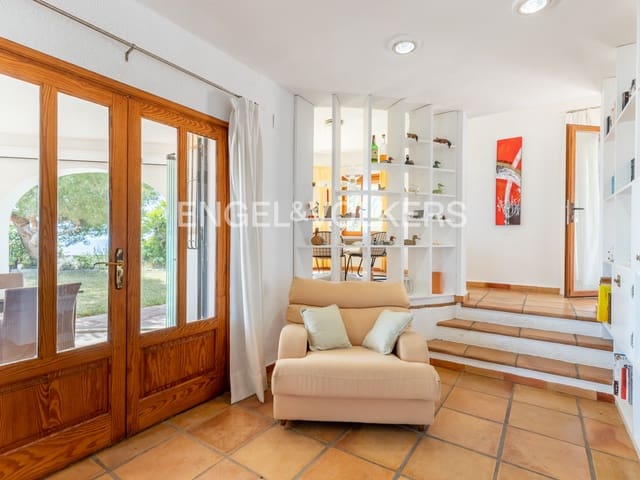 5 soverom Villa til salgs i Moraira, Teulada-Moraira med svømmebasseng garasje - € 3 497 000 (Ref: 8829997)