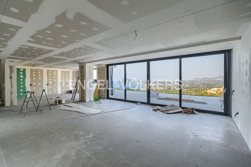 4 bedroom Villa for sale in Altea with pool garage - € 2,690,000 (Ref: 8839882)