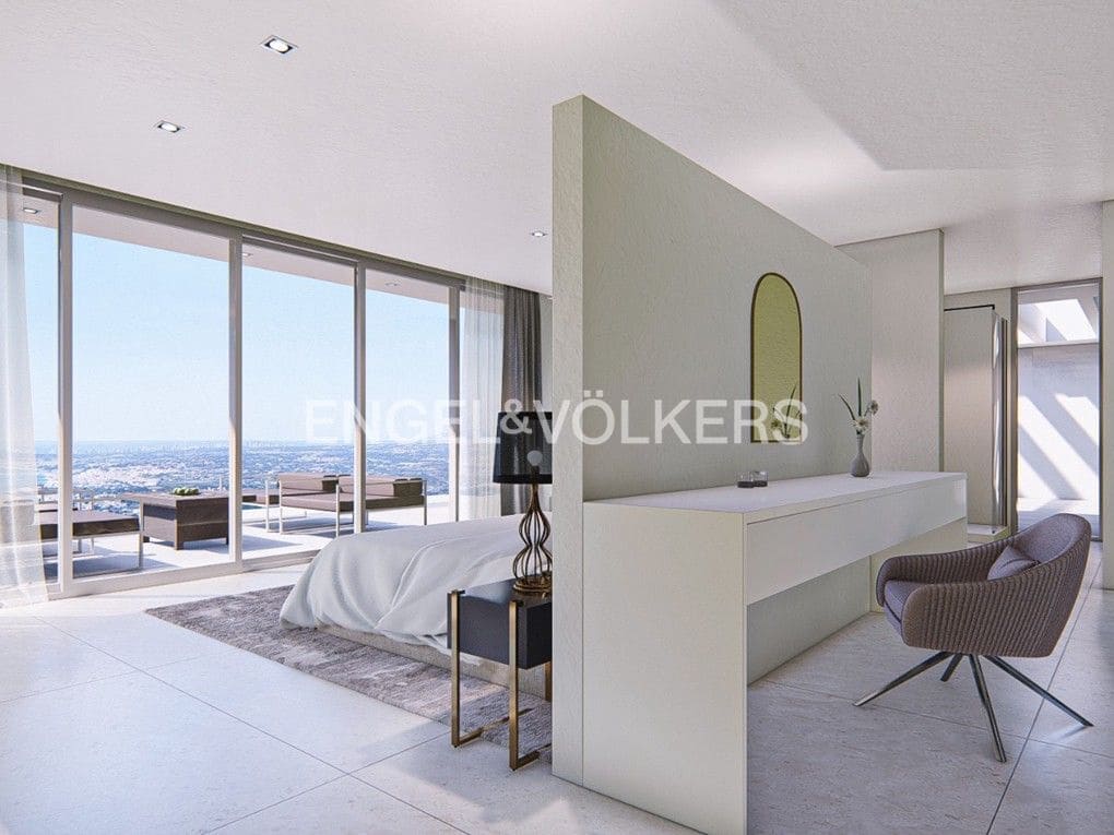 4 bedroom Villa for sale in Altea with pool garage - € 2,690,000 (Ref: 8839882)