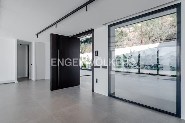 4 Zimmer Villa zu verkaufen in Altea mit Pool Garage - 2.690.000 € (Ref: 8839882)
