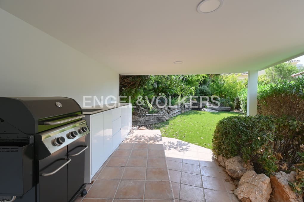 Chalet de 3 habitaciones en Altea en venta con piscina garaje - 1.650.000 € (Ref: 8840151)