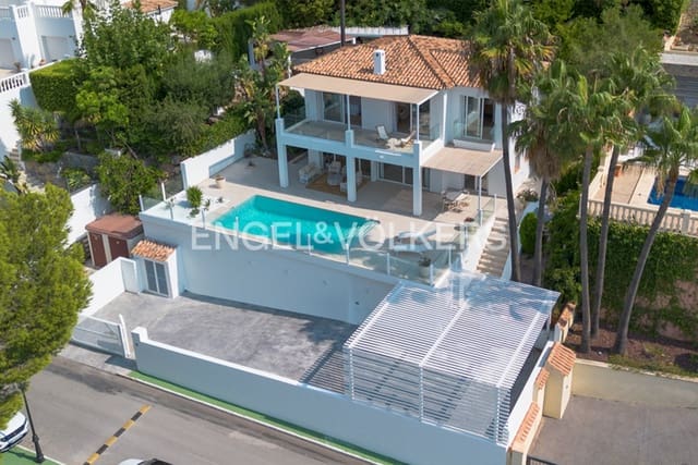 Chalet de 3 habitaciones en Altea en venta con piscina garaje - 1.650.000 € (Ref: 8840151)