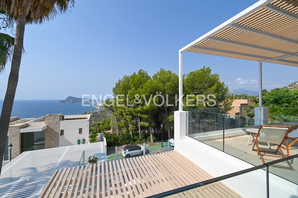 Chalet de 3 habitaciones en Altea en venta con piscina garaje - 1.650.000 € (Ref: 8840151)