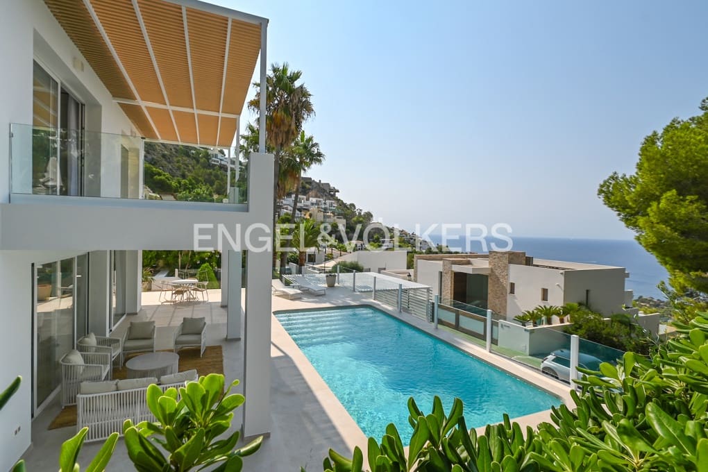 Chalet de 3 habitaciones en Altea en venta con piscina garaje - 1.650.000 € (Ref: 8840151)