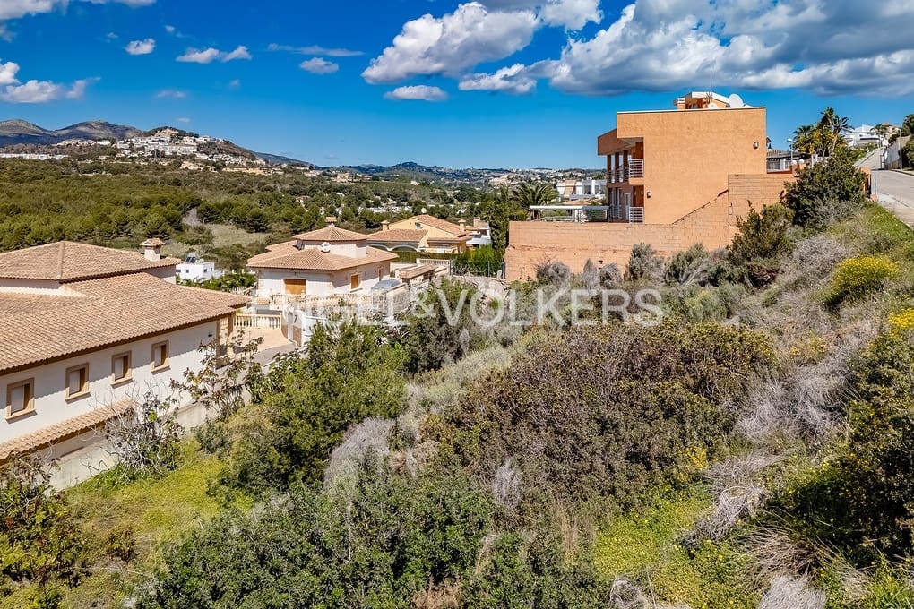 Grunde uden byggetilladelser til salg i Calpe / Calp - € 245.000 (Ref: 8917164)