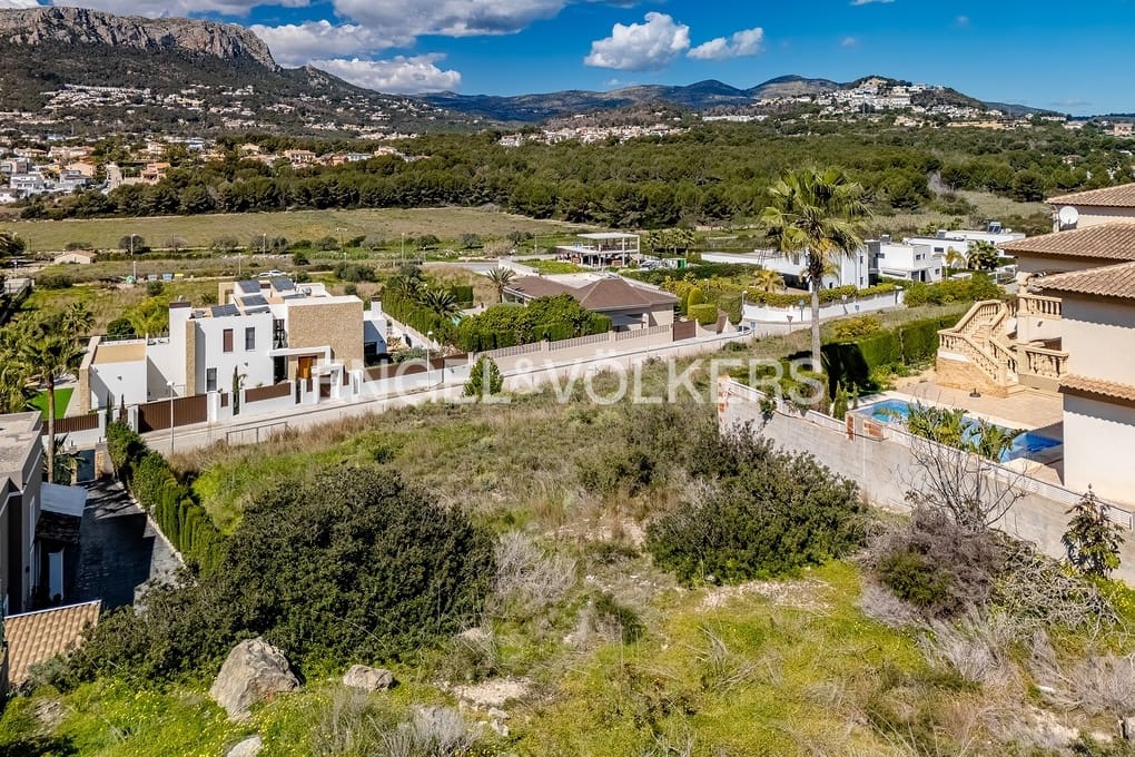 Grunde uden byggetilladelser til salg i Calpe / Calp - € 285.000 (Ref: 8917165)