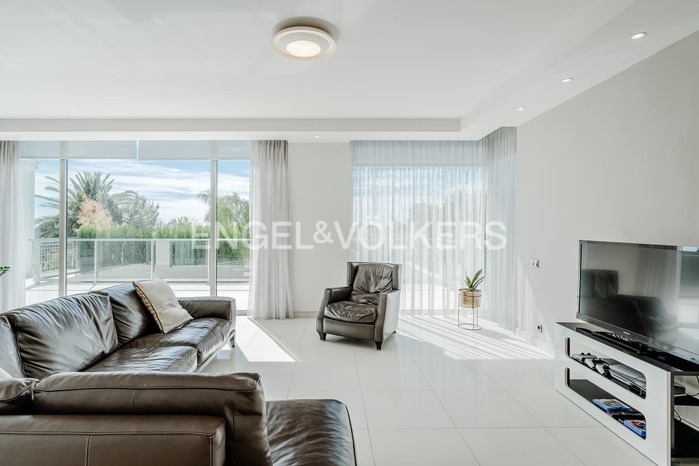 5 sovrum Villa till salu i Calpe / Calp med pool garage - 1 980 000 € (Ref: 8947558)