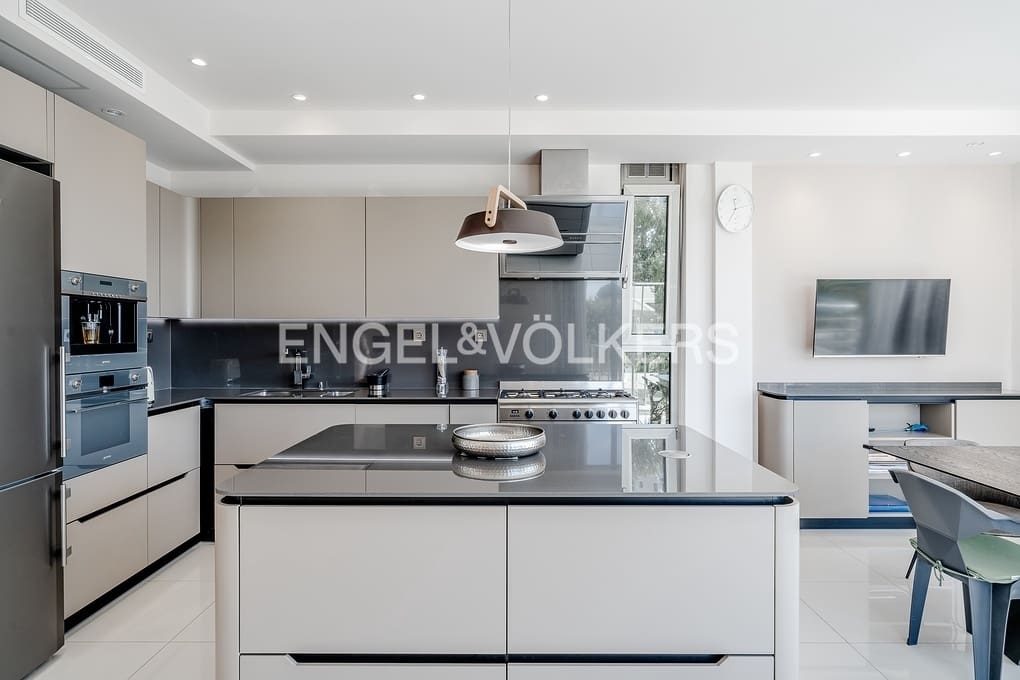 5 sovrum Villa till salu i Calpe / Calp med pool garage - 1 980 000 € (Ref: 8947558)